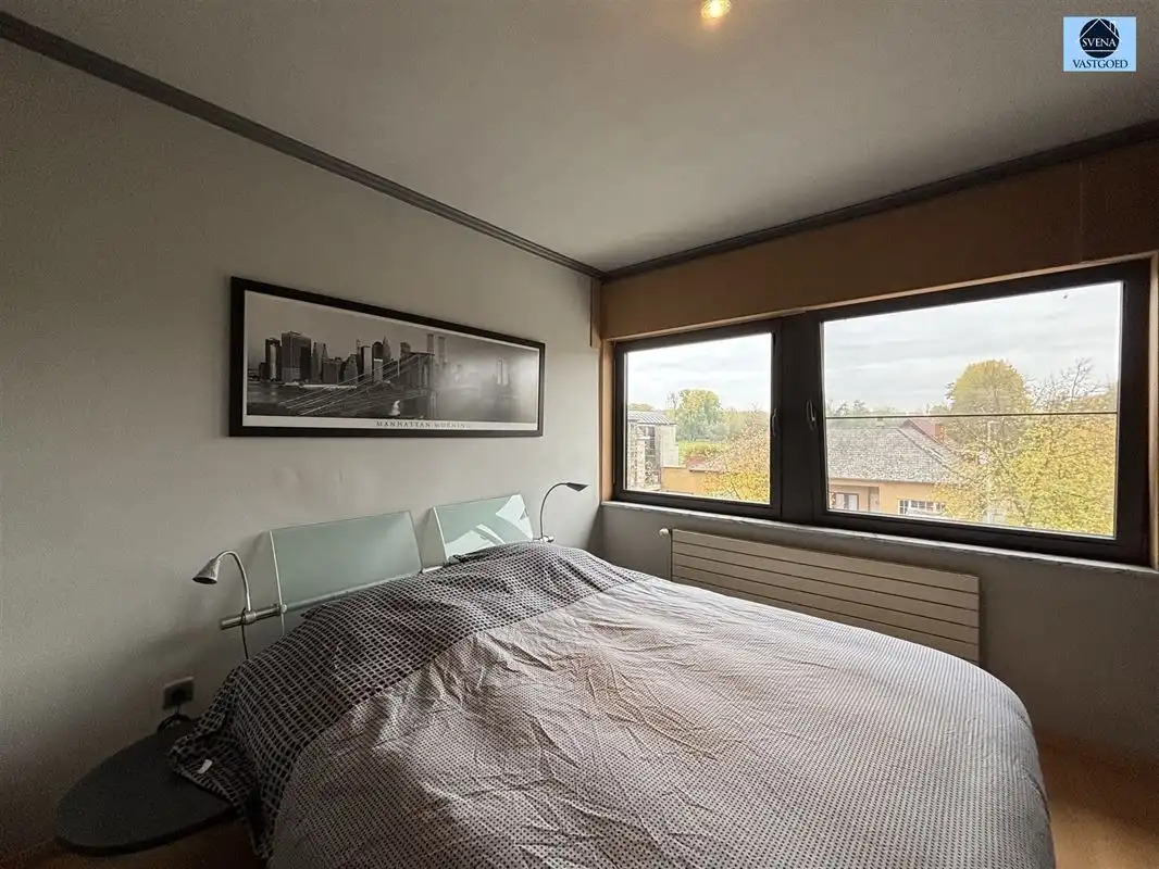 RUIME BEL-ETAGEWONING MET 3 SLAAPKAMERS EN TUIN foto 6