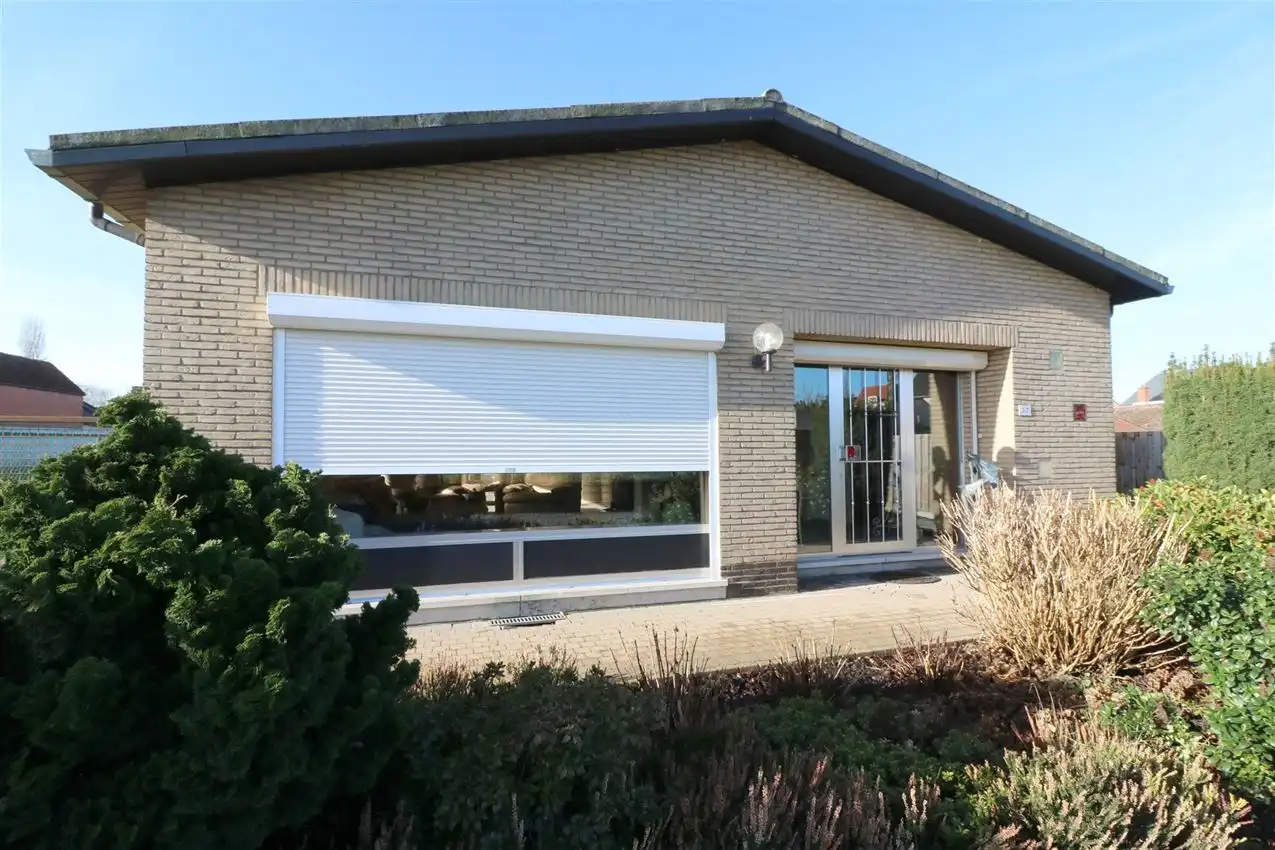 Rustig gelegen gelijkvloerse woning met drie slaapkamers foto 2