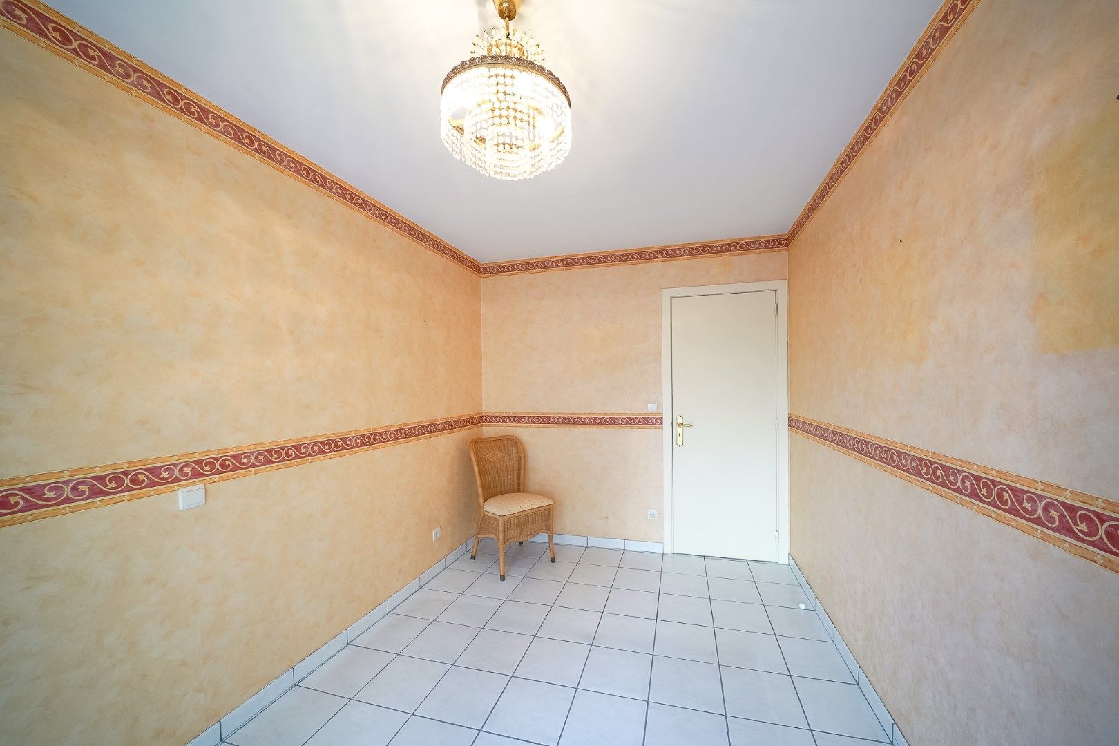 Rustig gelegen appartement met 1 slaapkamer en bureau/dressing nabij de winkelstraat foto 12