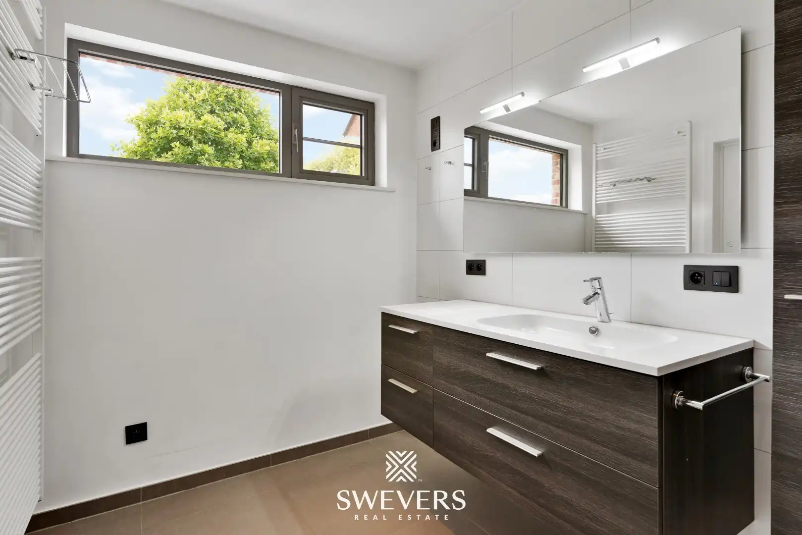 Gerenoveerde gezinswoning (EPC-label A) op zonovergoten perceel van 6a60 in doodlopende straat in Houthalen-Helchteren foto 14