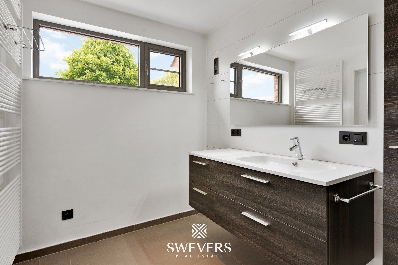 Gerenoveerde gezinswoning (EPC-label A) op zonovergoten perceel van 6a60 in doodlopende straat in Houthalen-Helchteren foto 14