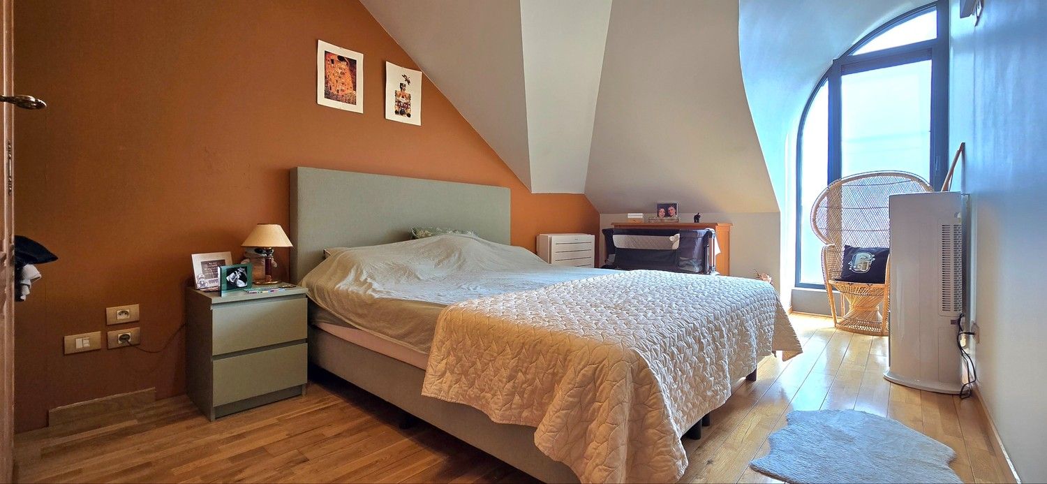 TE KOOP: Instapklaar appartement met 3 slaapkamers, dubbele garage en 2 terrassen foto 12