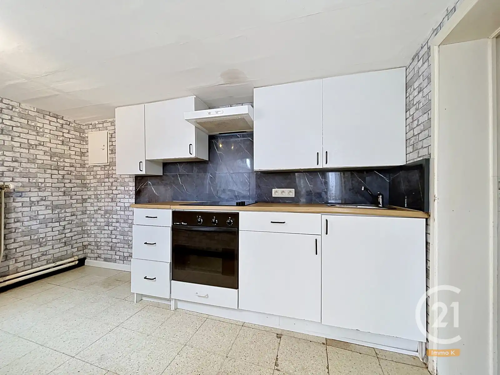 Te renoveren woning met werkplaats en vele mogelijkheden foto 11