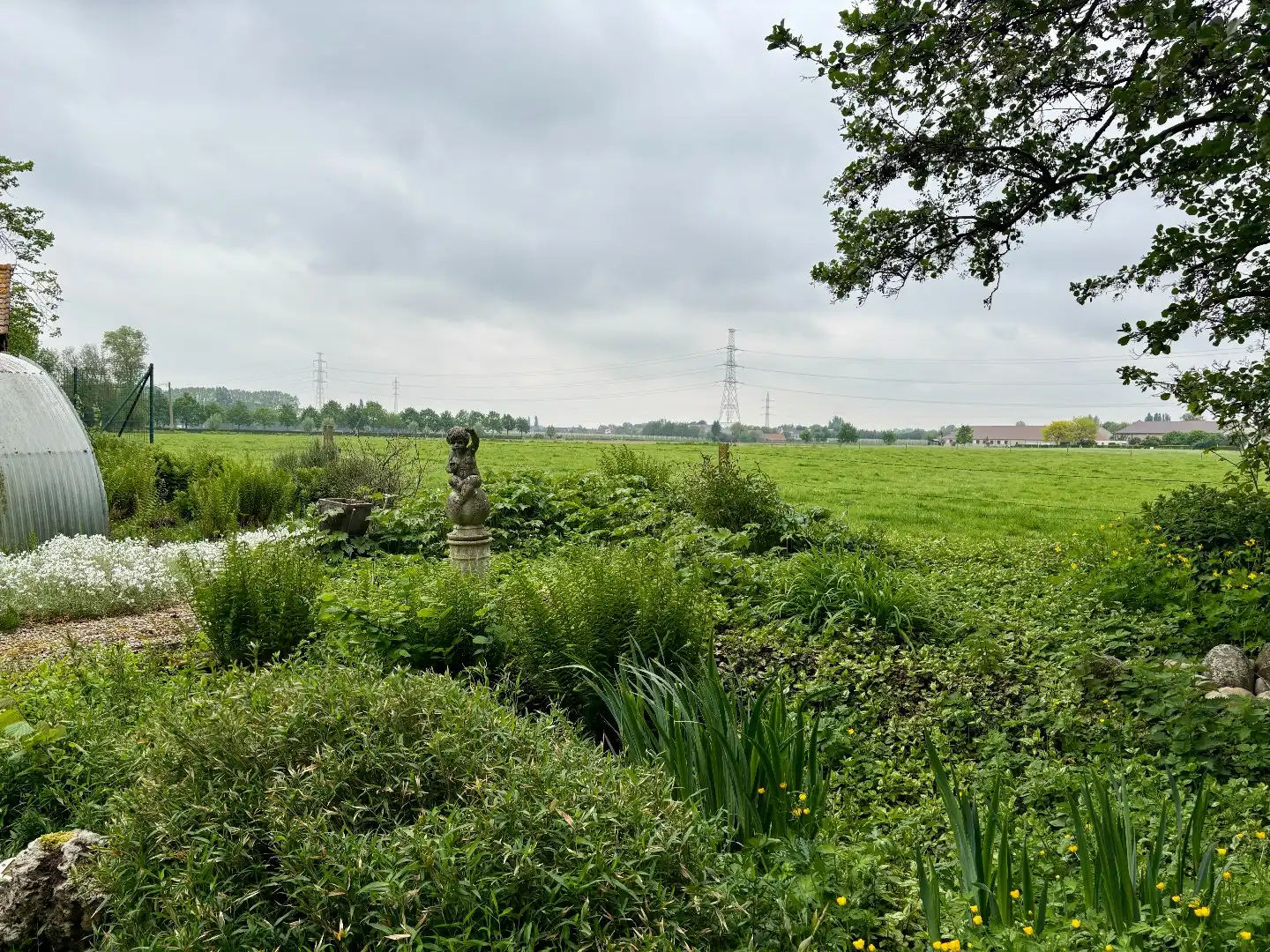 Te renoveren gelijkvloerse villa op 954 m² met landelijke verzichten te Bavikhove. foto 17