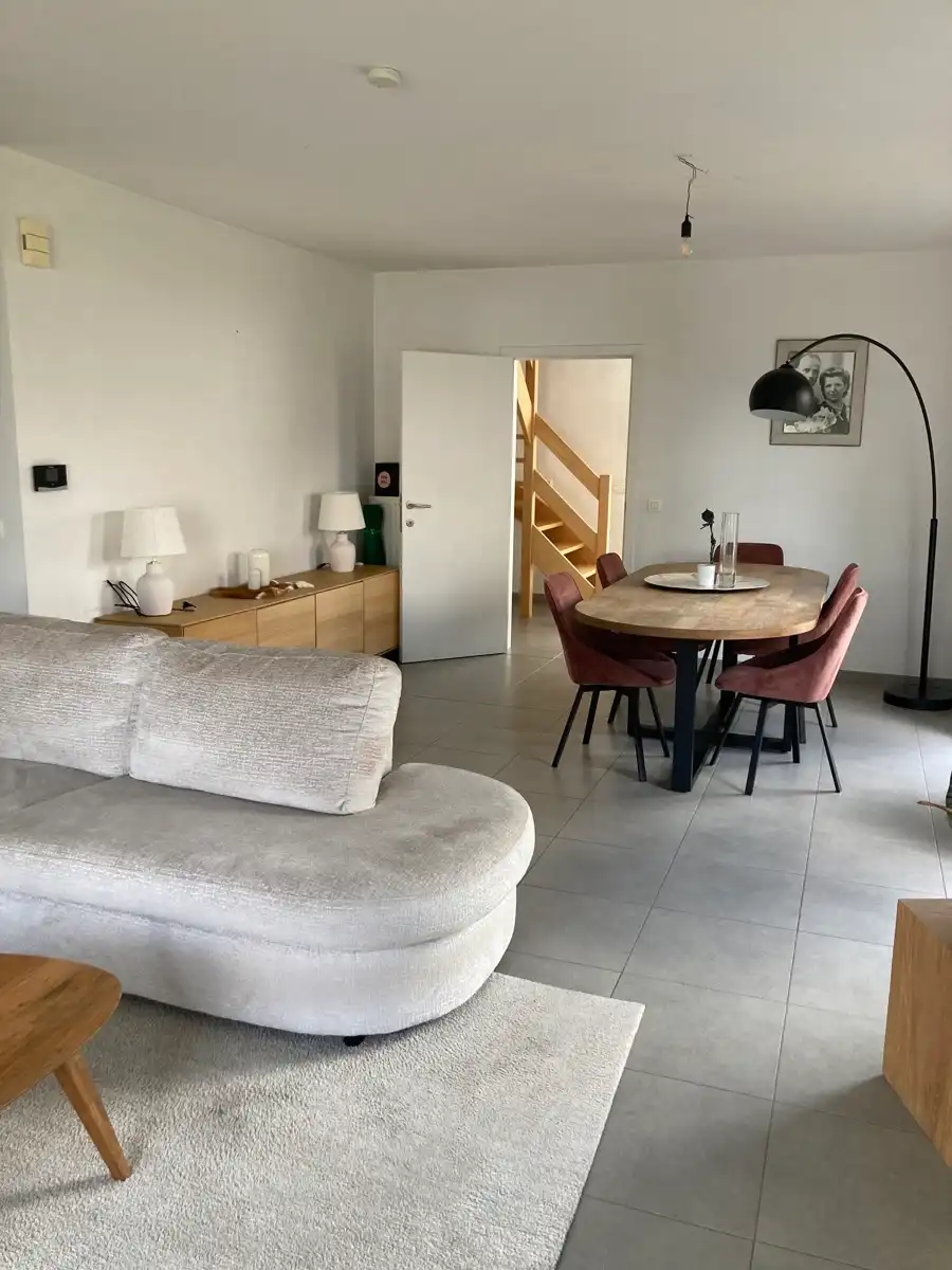 Moderne gezinswoning in rustige buurt te Lochristi foto 2