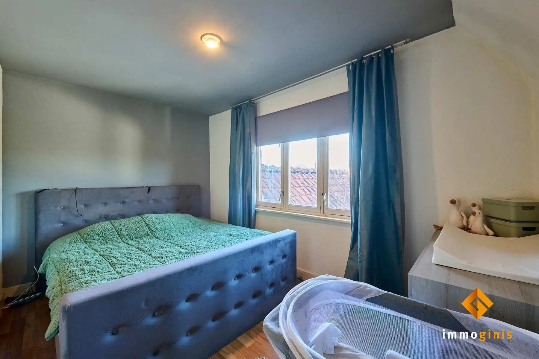 Deel opgefriste woning met 3 slaapkamers op een perceel van 4a80ca, in een rustige buurt. foto 13