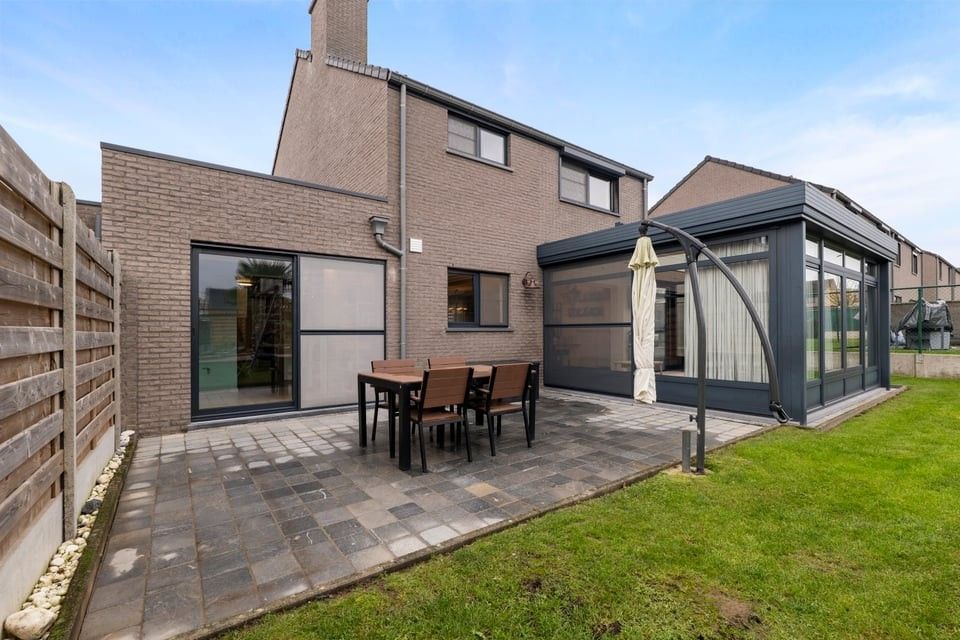 GEZELLIGE INSTAPKLARE GEZINSWONING MET 3 SLAAPKAMERS EN GARAGE IN KOZEN foto 33