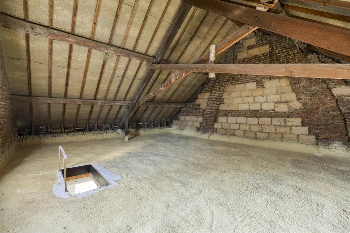 GERENOVEERDE INSTAPKLARE WONING MET 3 SLPK'S IN KESSELT (LANAKEN) foto 26