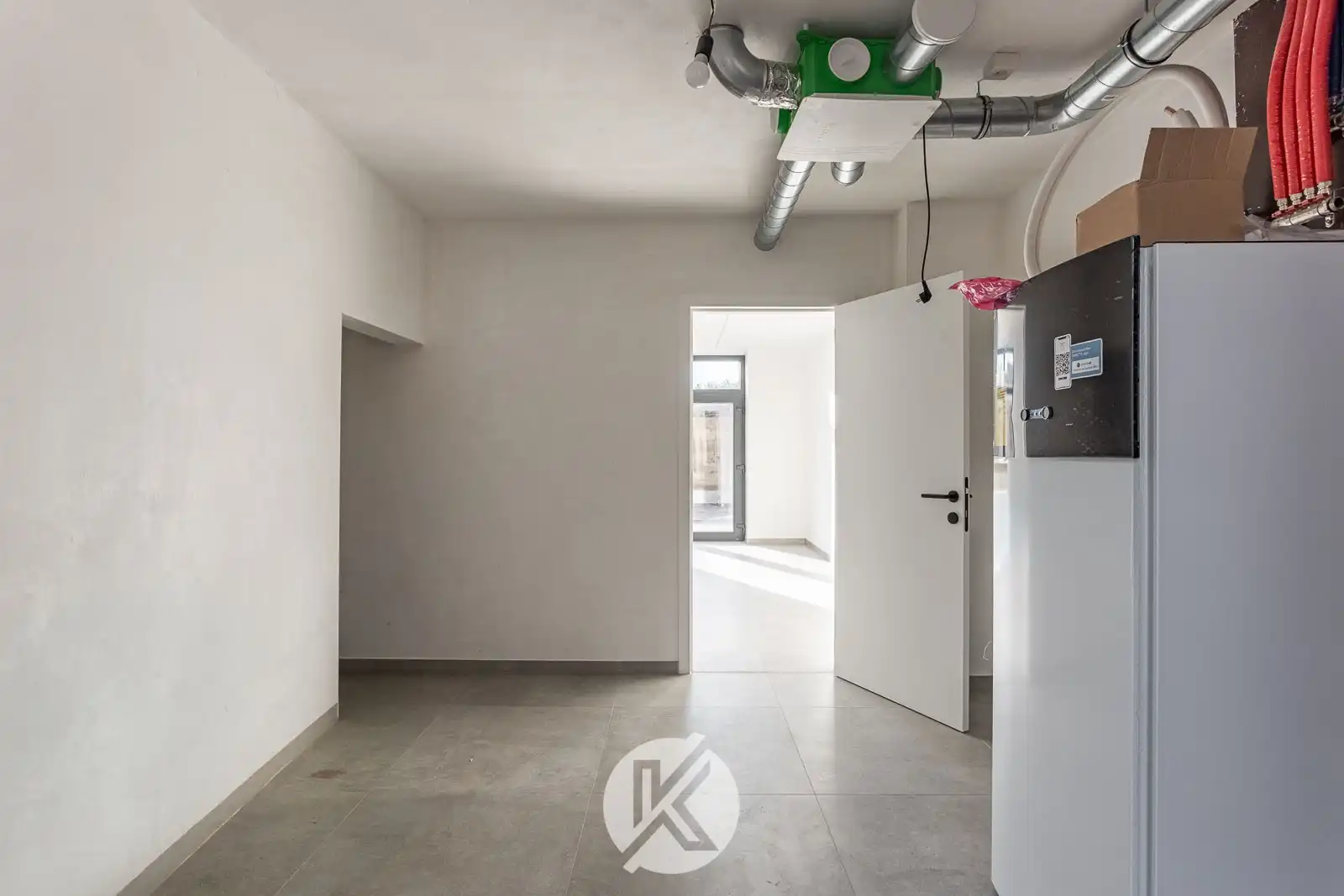 Halfopen nieuwbouwwoning met vlotte bereikbaarheid foto 9
