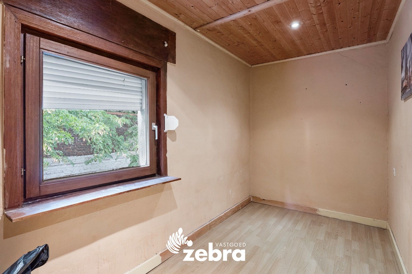 Op te frissen woning met vier slaapkamers in centrum Izegem! foto 12