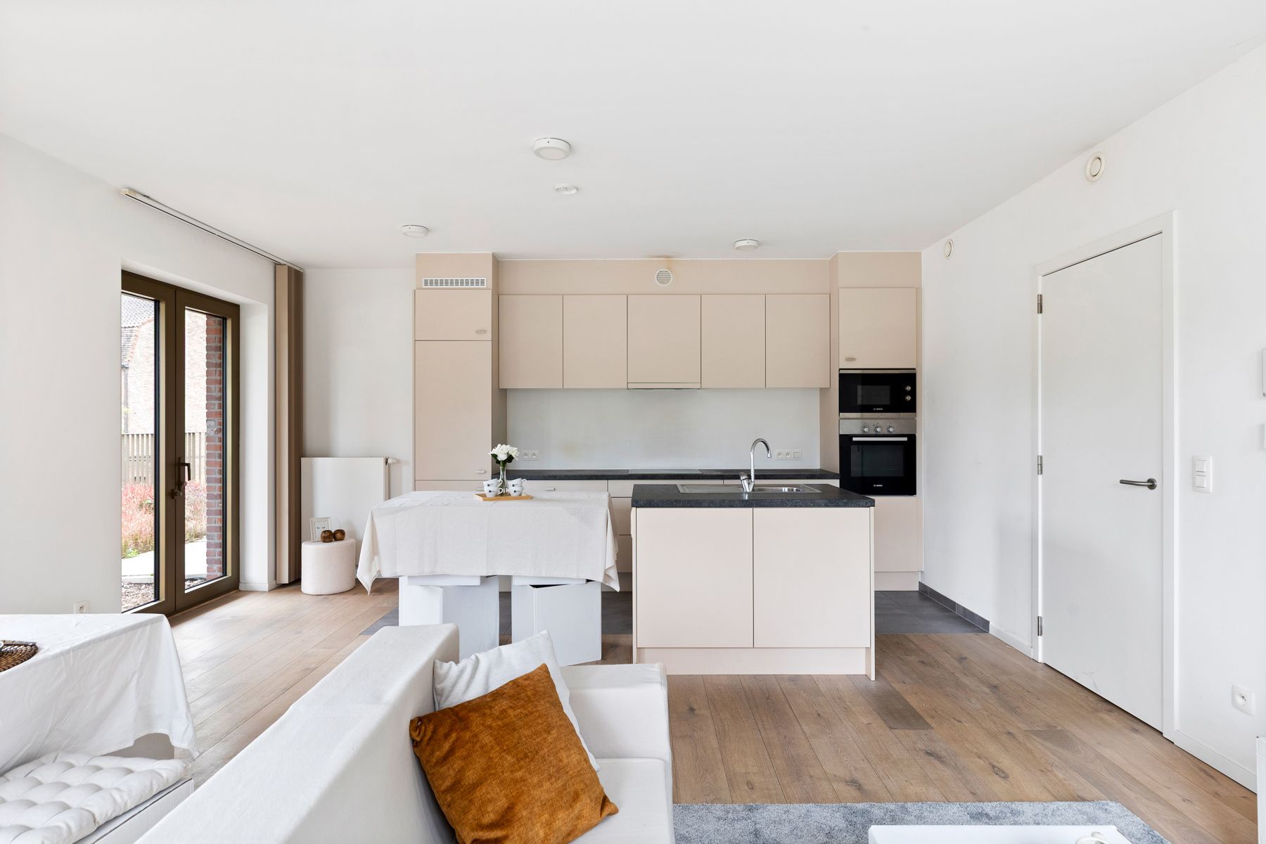 Gelijkvloers appartement met 2 slpks in centrum Wetteren! foto 3