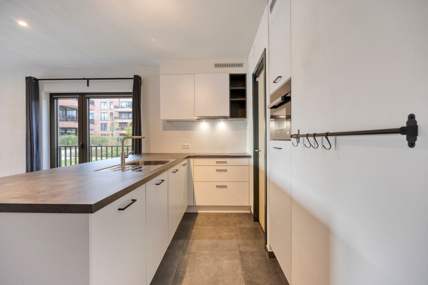 ENERGIEZUINIG (E-PEIL 15) GELIJKVLOERS APPARTEMENT MET TERRAS TE DIEST! foto 8
