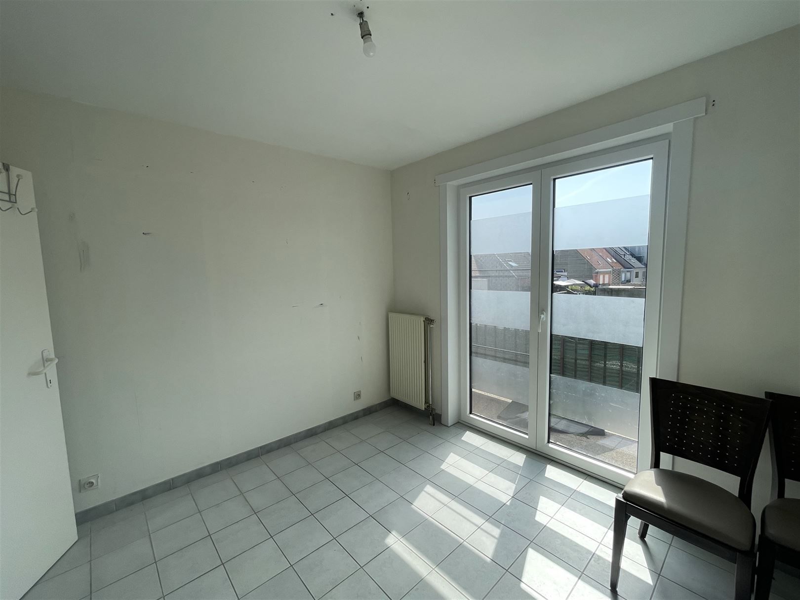 2-slaapkamerappartement met garage foto 9