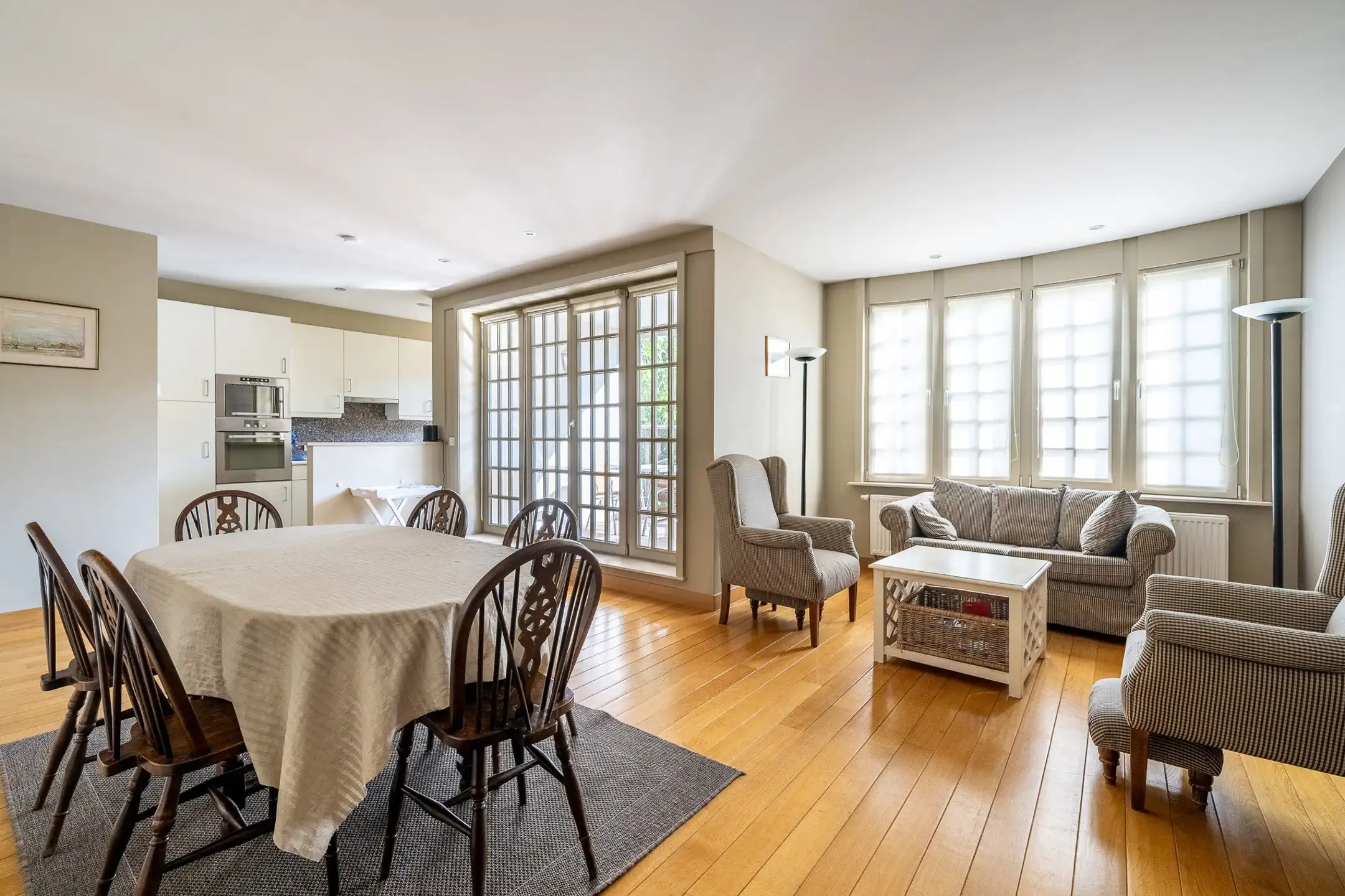 Gemeubeld wonen in de Eugène Ysayelaan foto 3