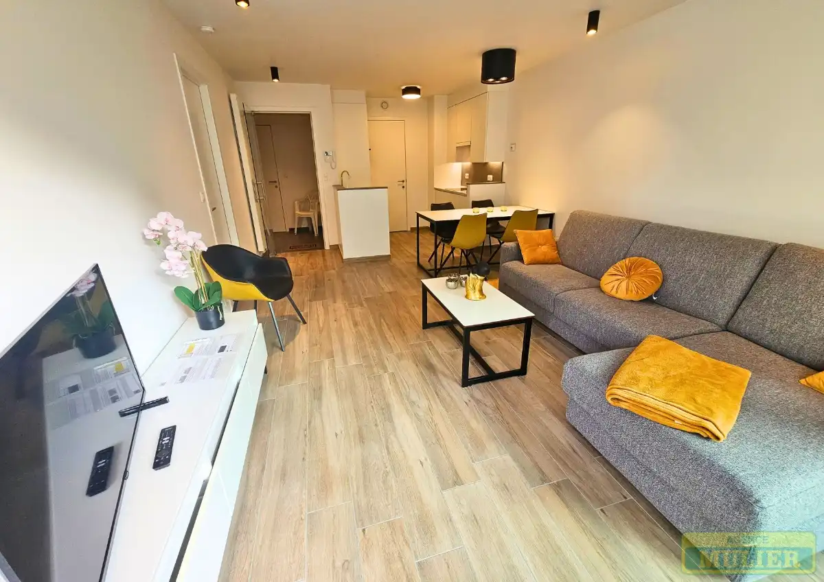 Appartement te koop foto {{pictureIndex}}