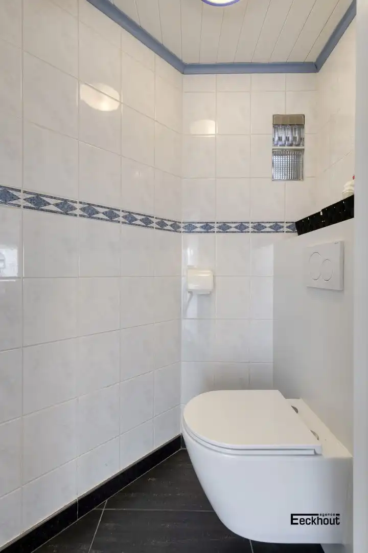 Instapklare woning met handelsruimte en met zonnige tuin! foto 13