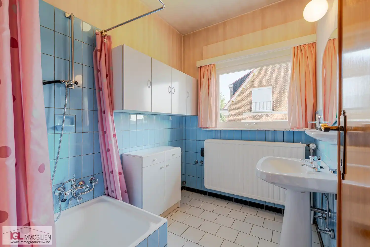 Villa te koop in hartje Sint-Pieters-Leeuw foto 11