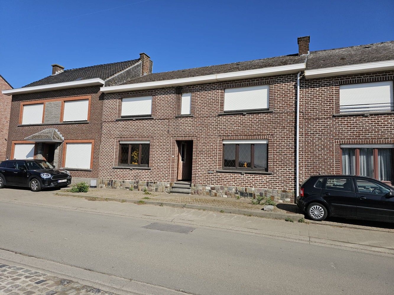 Hoofdfoto van de publicatie: Ruime, grondig te renoveren woningn op 7a