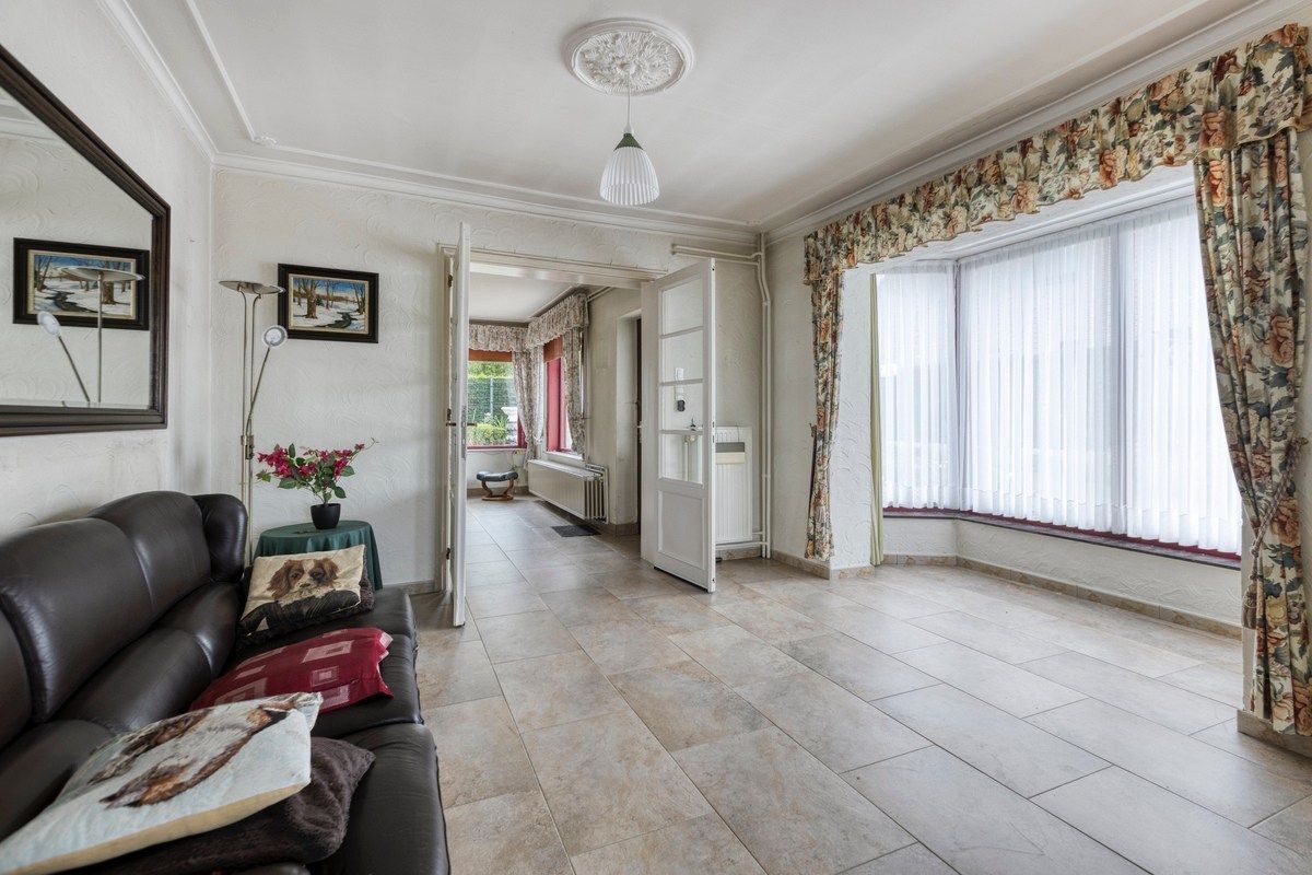 Ruime gezinswoning met grote garage - landelijk gelegen te Tongeren-Widooie foto 8