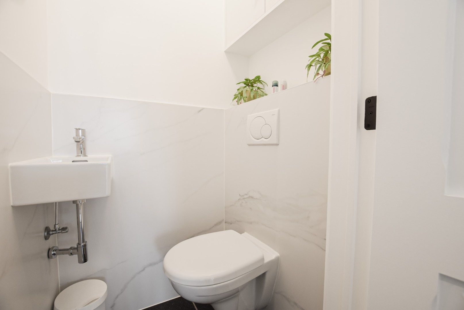 Gerenoveerd en gemeubeld appartement met zeezicht in Nieuwpoort Bad – ideaal als tweede verblijf én investering foto 11