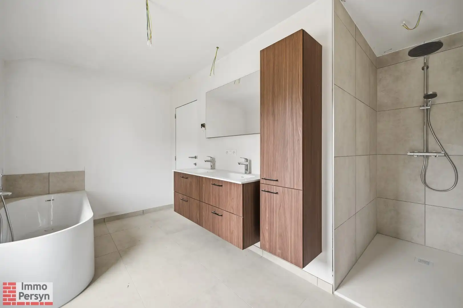 Prachtige nieuwbouw halfopen bebouwing in rustige straat foto 16