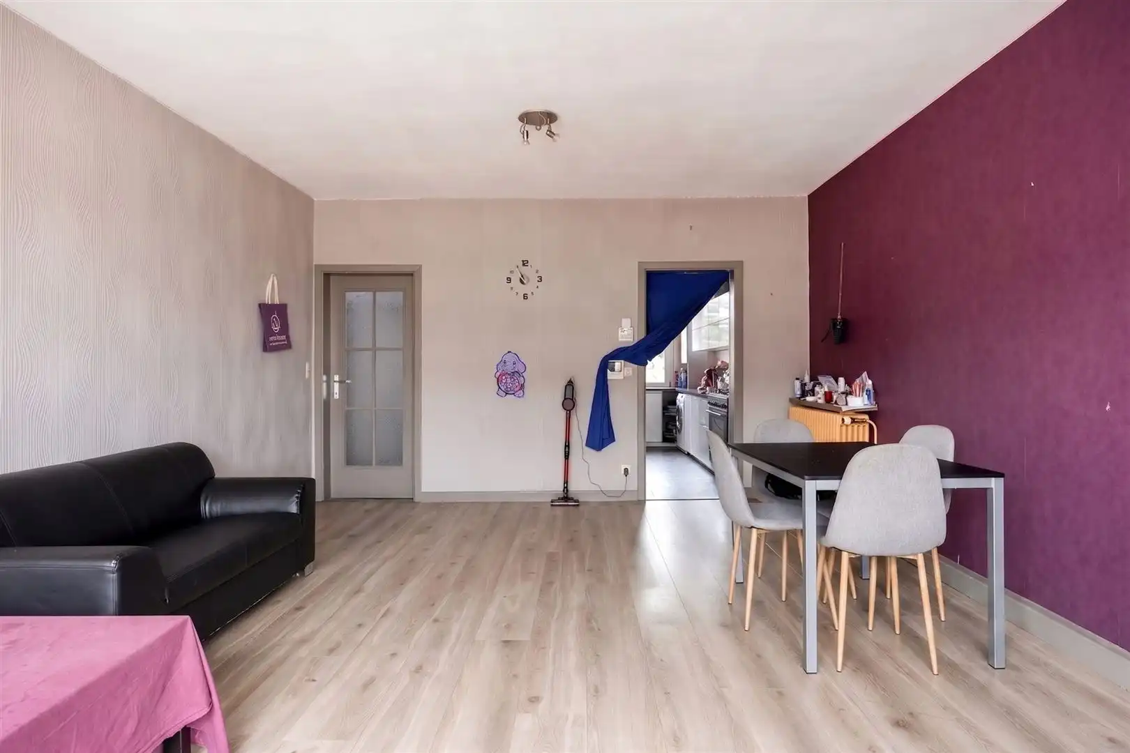 Appartement op eerste verd.-  opp. 94 m² - 2 parkeerplaatsen foto 5