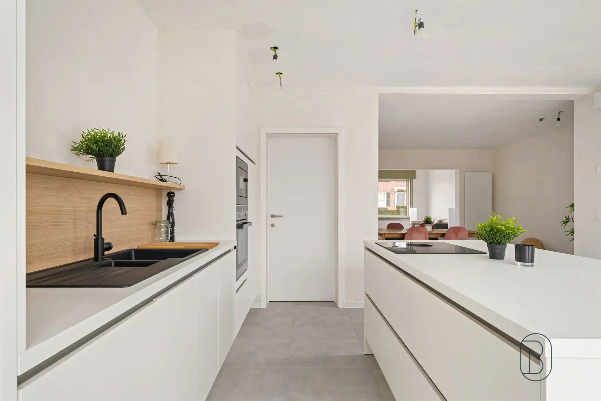 Instapklare woning met tuin en open zicht foto 4