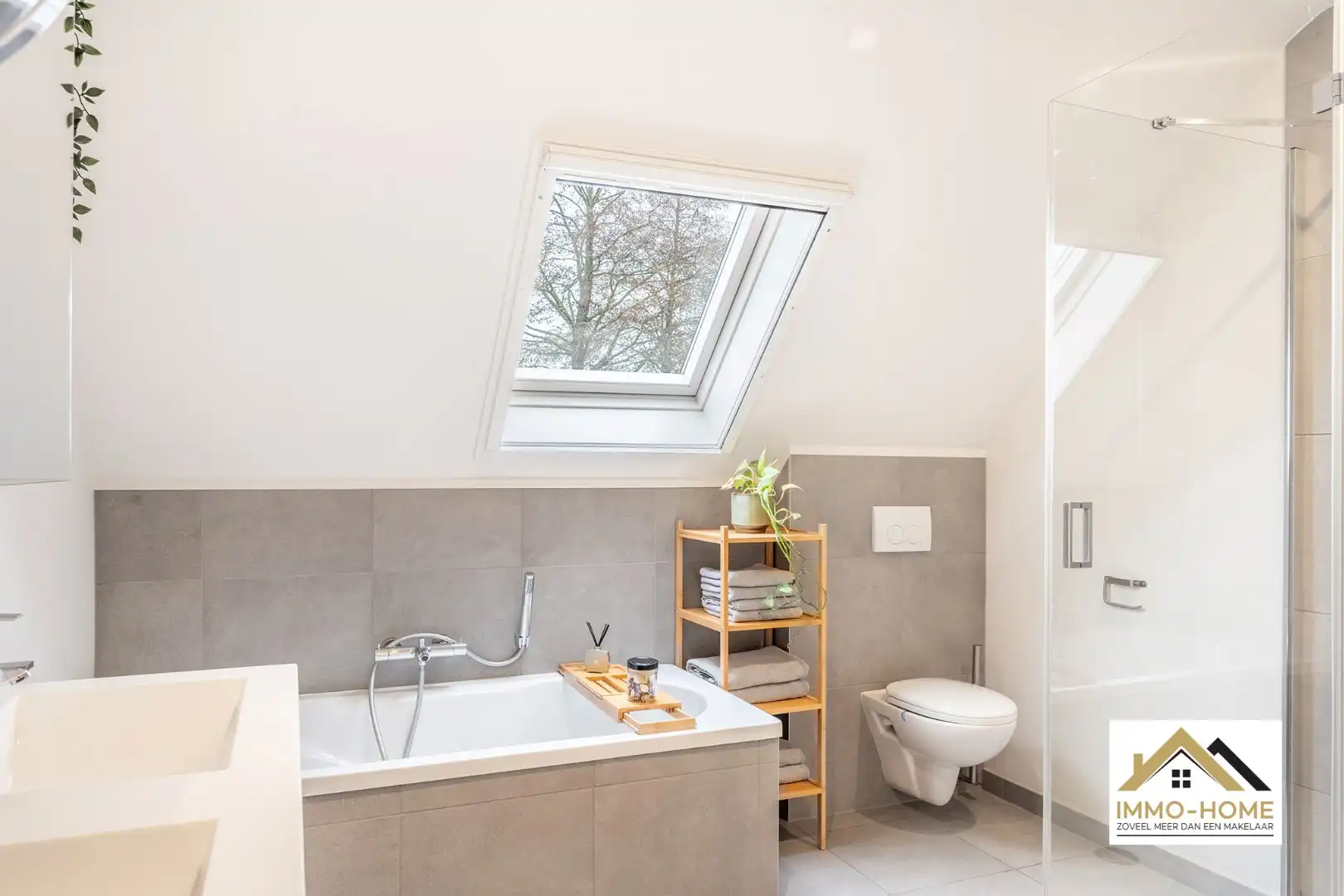 Prachtige HOB met zonnepanelen in een doodlopende straat! foto 19