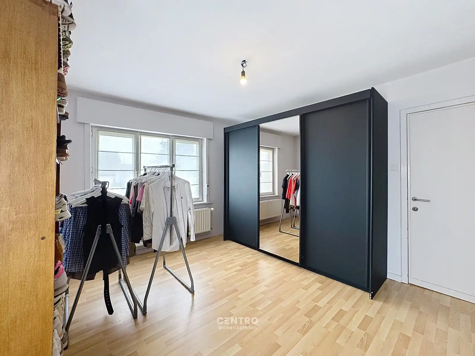 INSTAPKLARE woning met 4 slpks en ZUIDger. tuin! foto 14