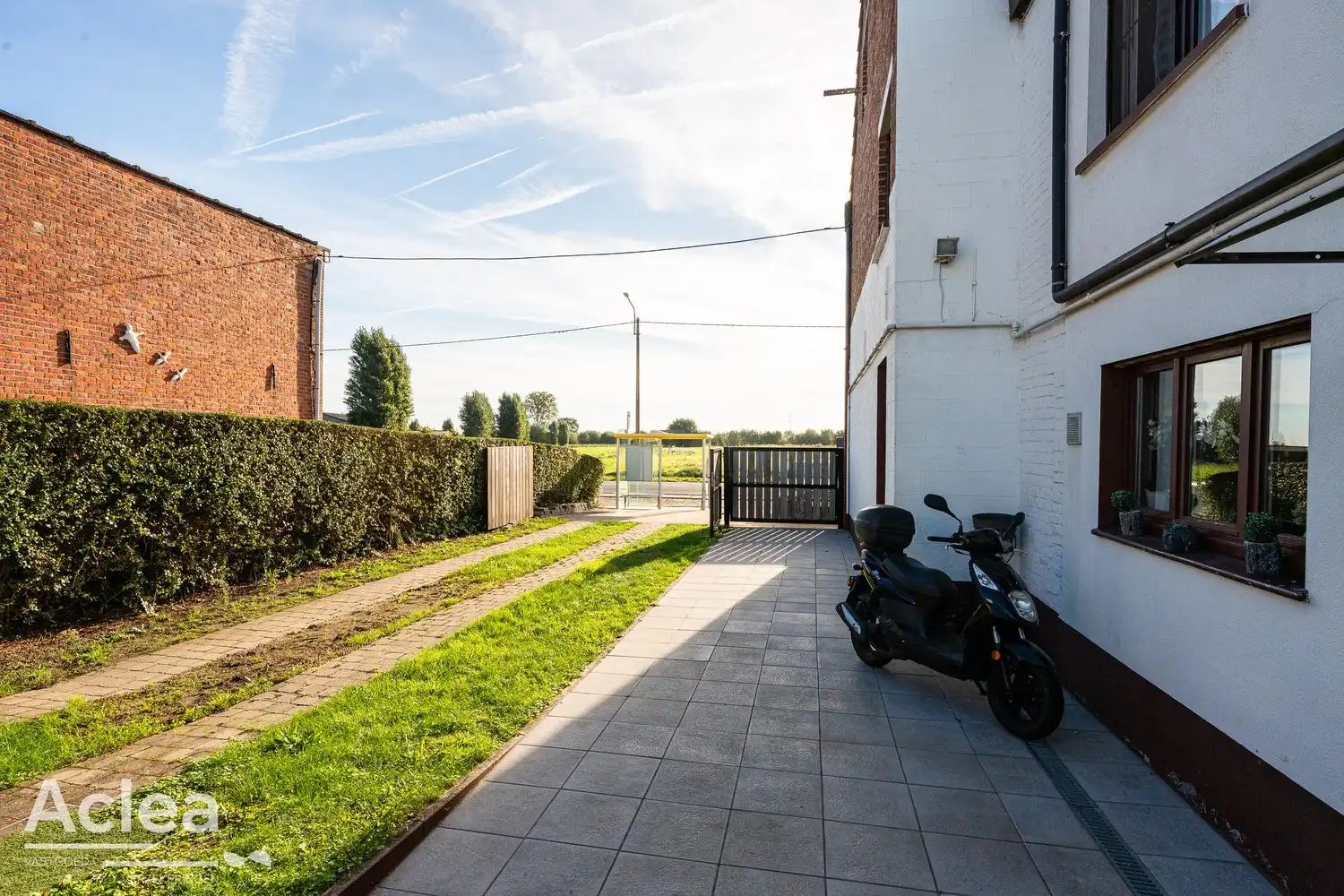 Halfopen woning met 3 slaapkamers, garage en leuke tuin in Sleidinge foto 26