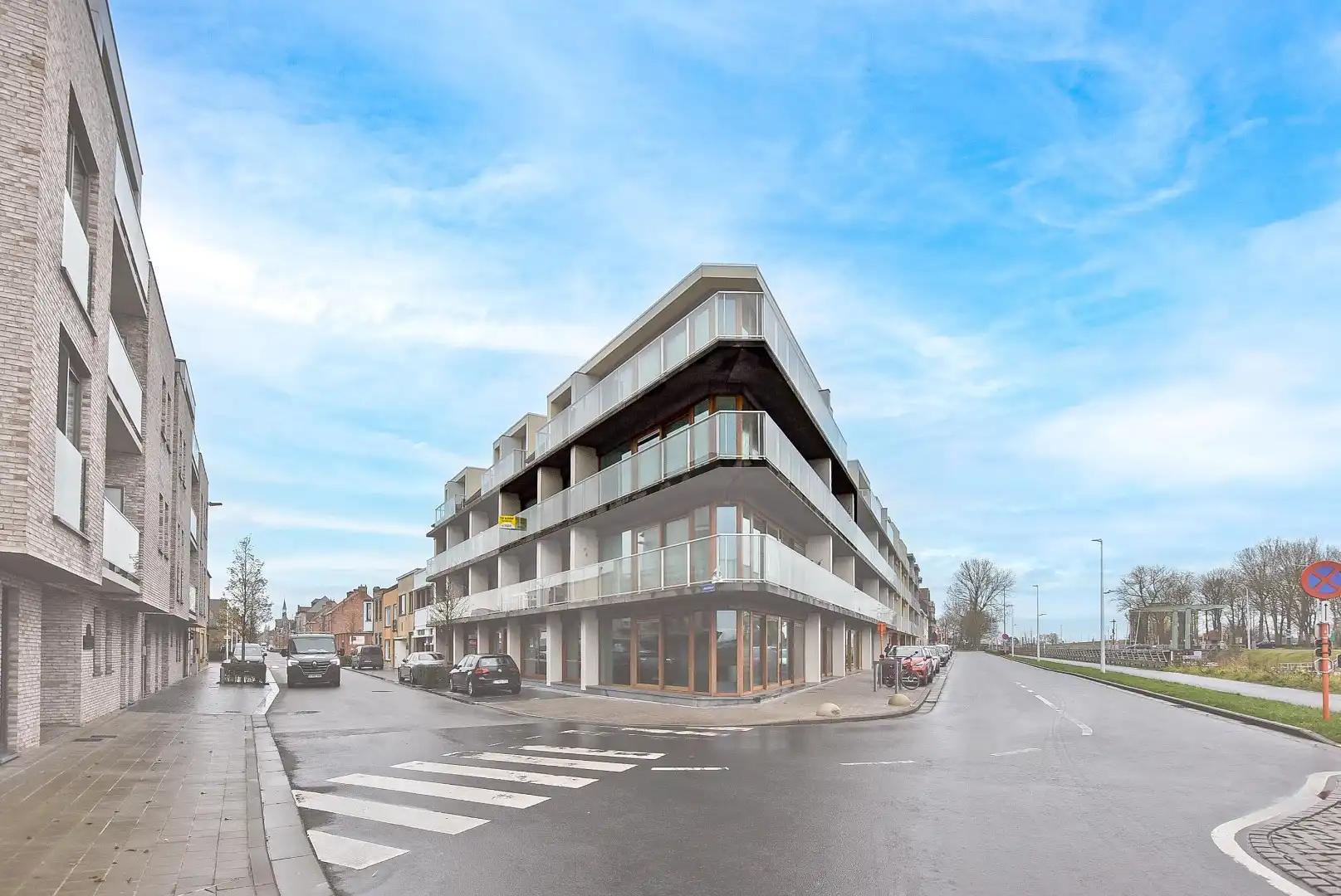Luxueus praktisch appartement (122m² + 30 m²) met rondom terrassen te Nieuwpoort-Stad foto 24