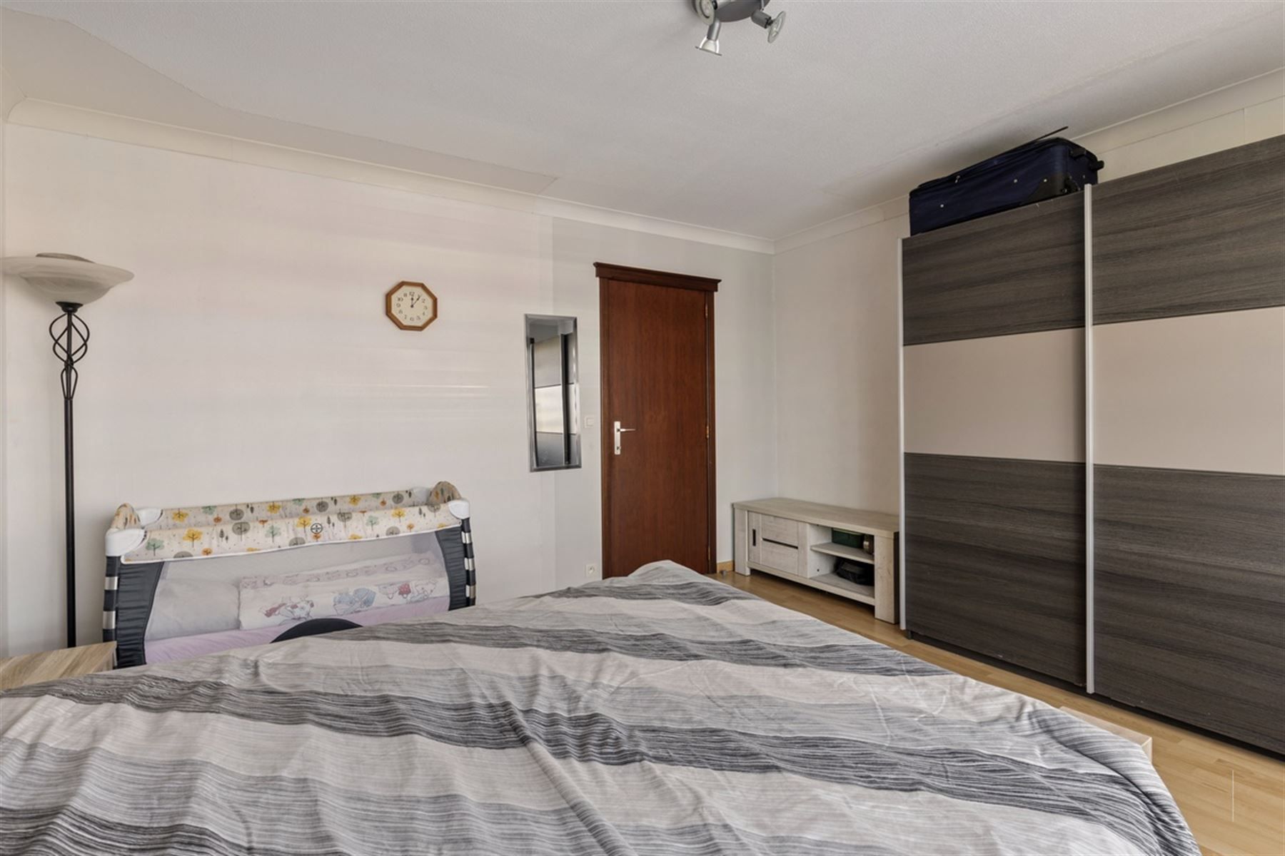 Eengezinswoning met 3 slaapkamers en stadstuin foto 13