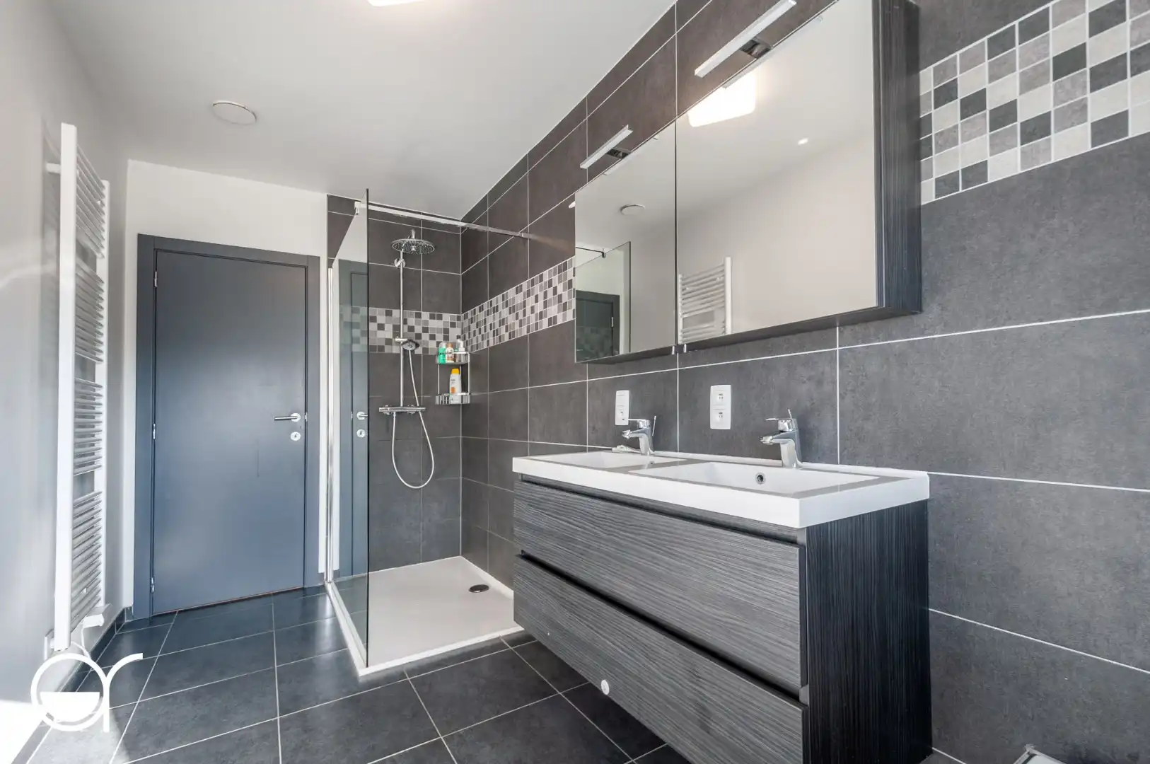 Woning met 3 - 4 slaapkamers met zonnige tuin foto 14