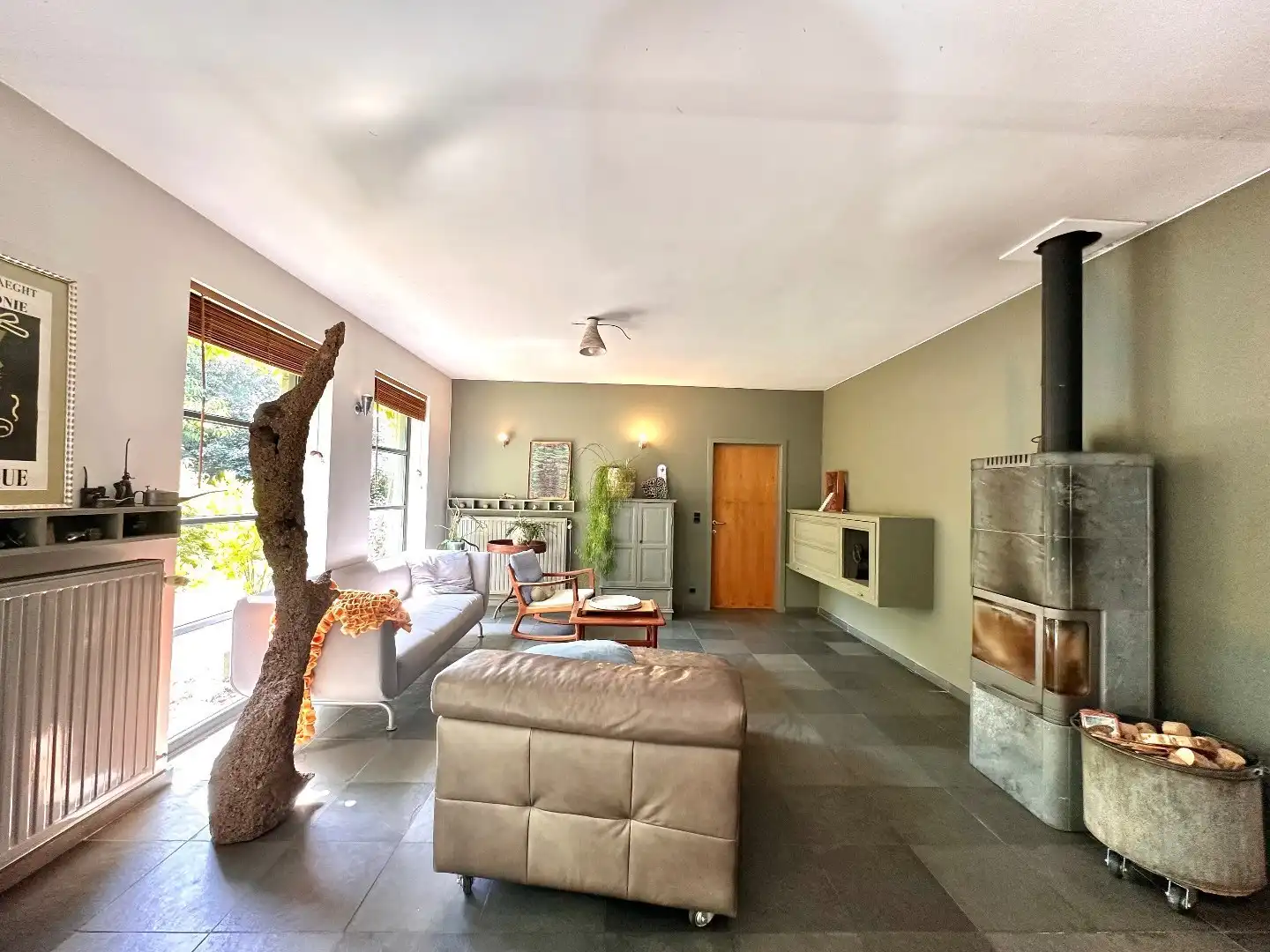 Unieke woning met werkplaats op toplocatie in Tongeren – industrieterrein Overhaam foto 11