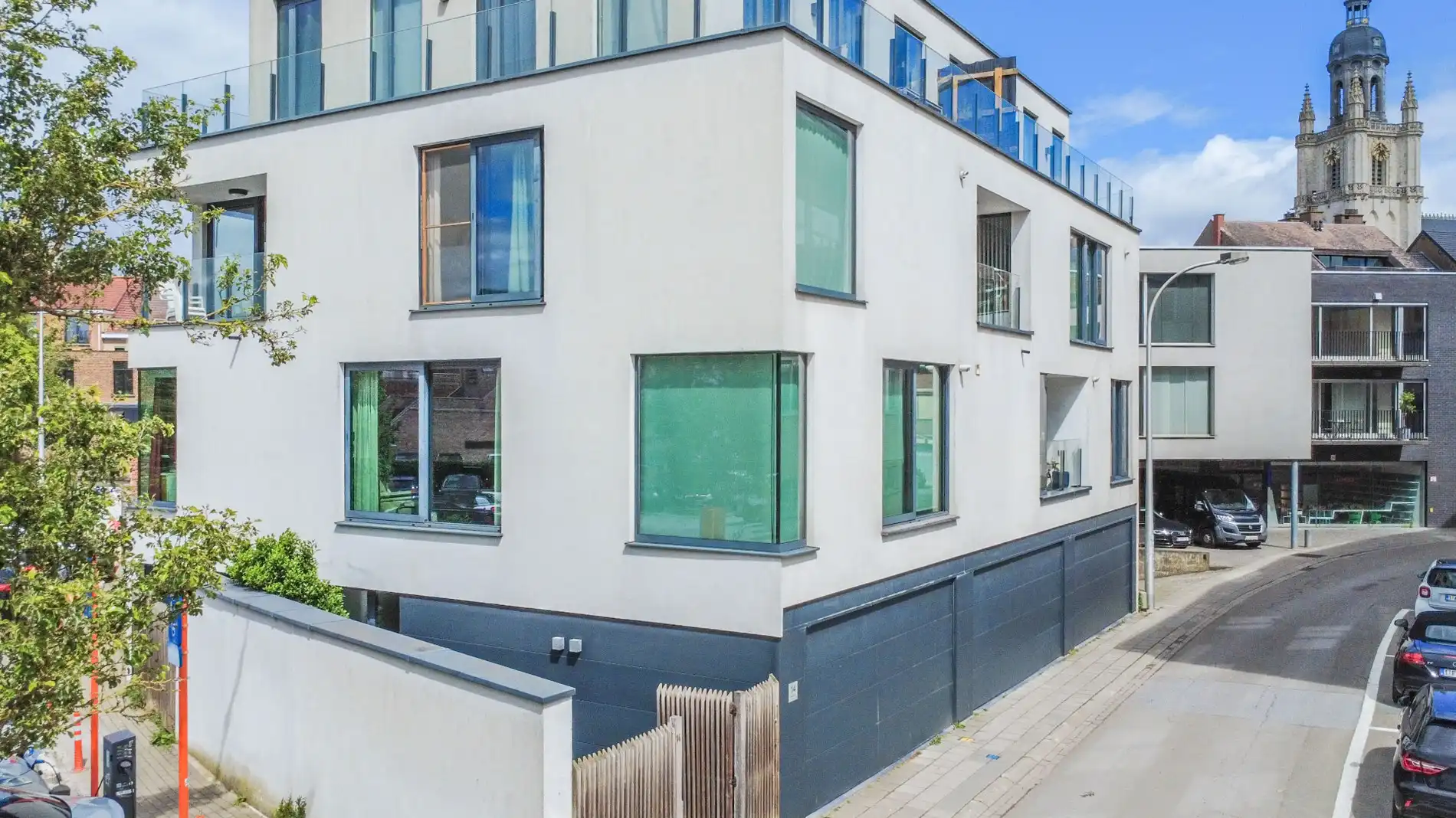 Een aangenaam, recent appartement te Halle! foto 2