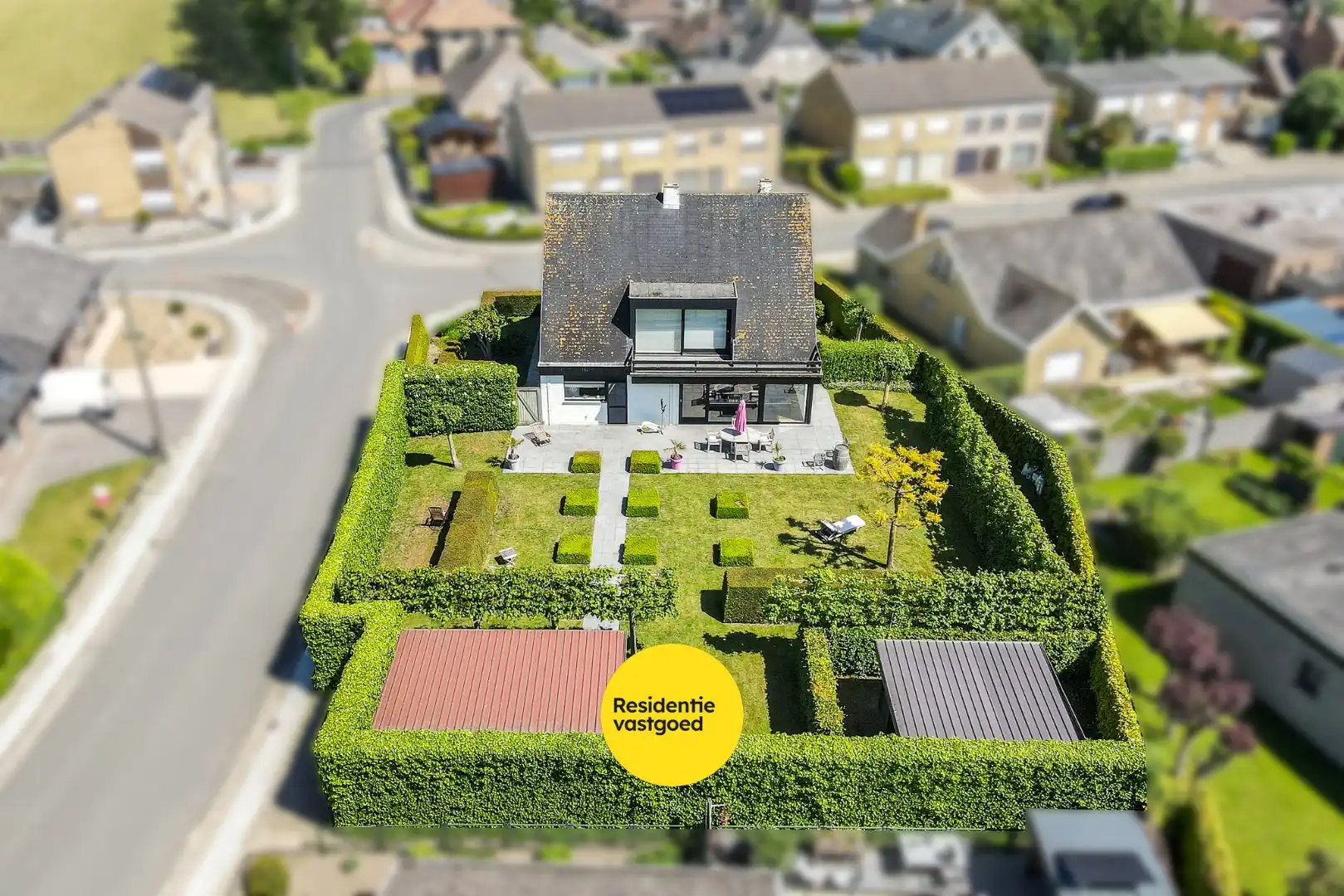 Alleenstaande woning met zonnige tuin op 980 m² foto {{pictureIndex}}