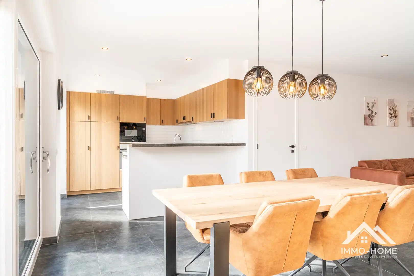 Prachtige instapklare woning met zwembad!  foto 12