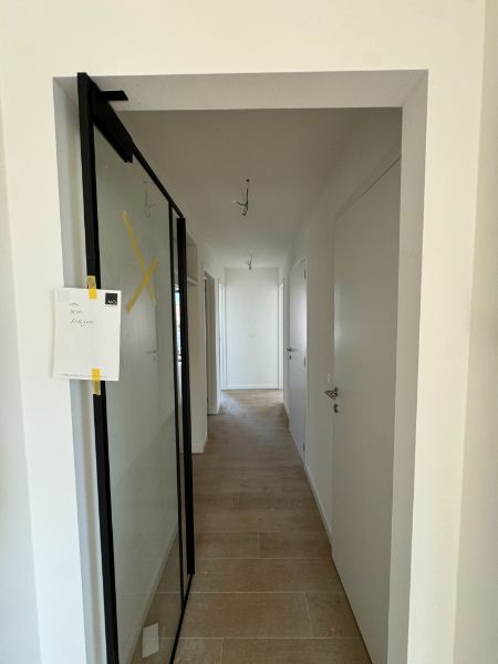 GLOEDNIEUW app 1e VD met 2 slaapkamers en 2 terrassen! foto 2