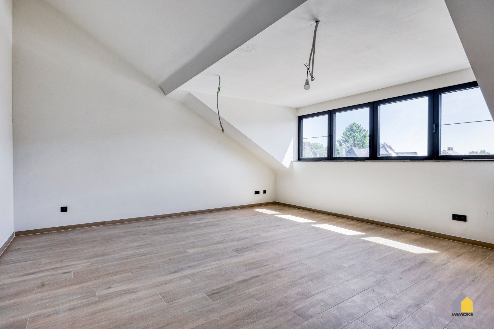 Energiezuinige patiowoning met 3 slpks, buro, hobbykamer en dubbele carport. foto 31