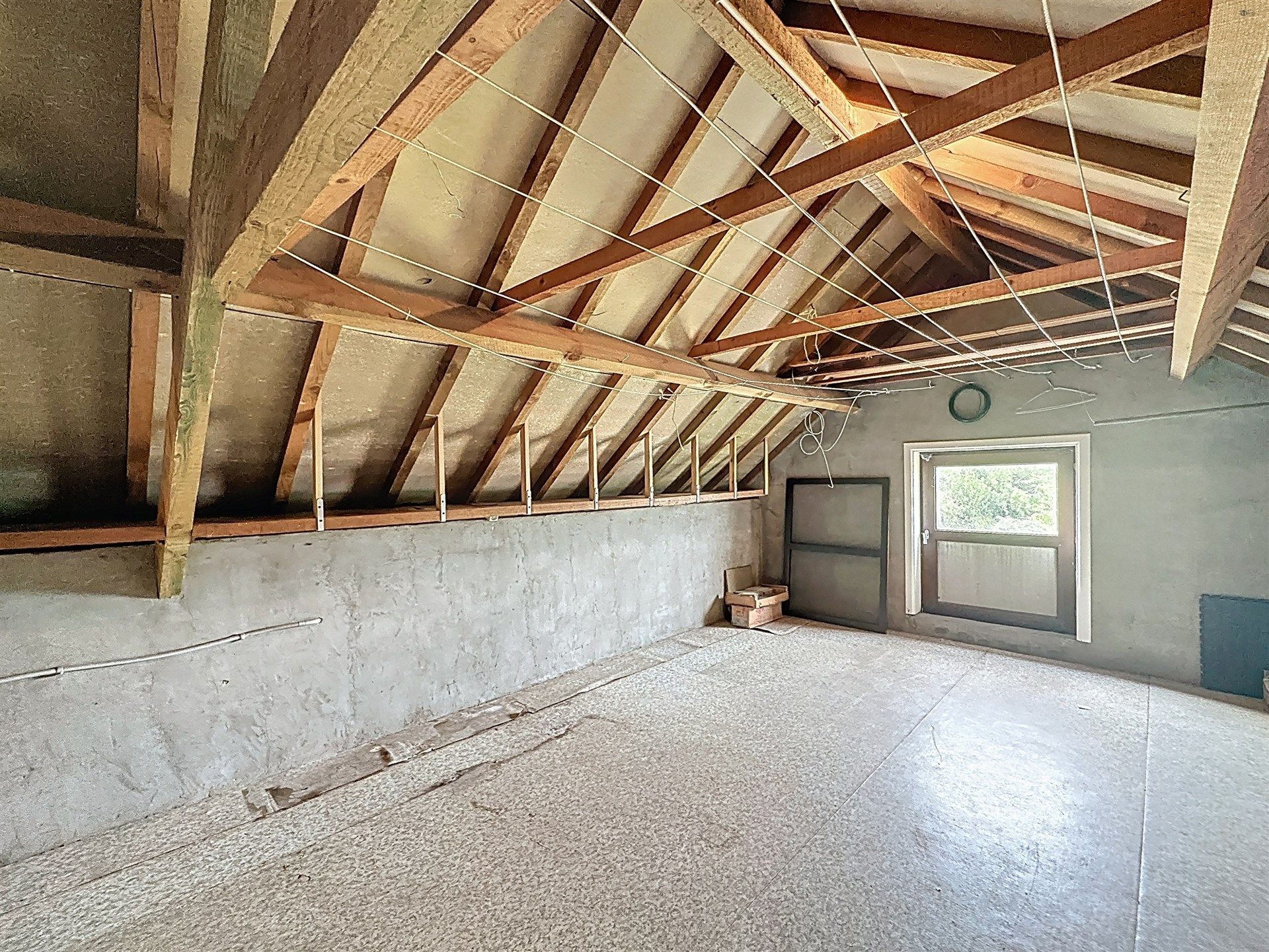Open bebouwing met 4 slaapkamers op perceel van 2.062m² omringd door velden! foto 25