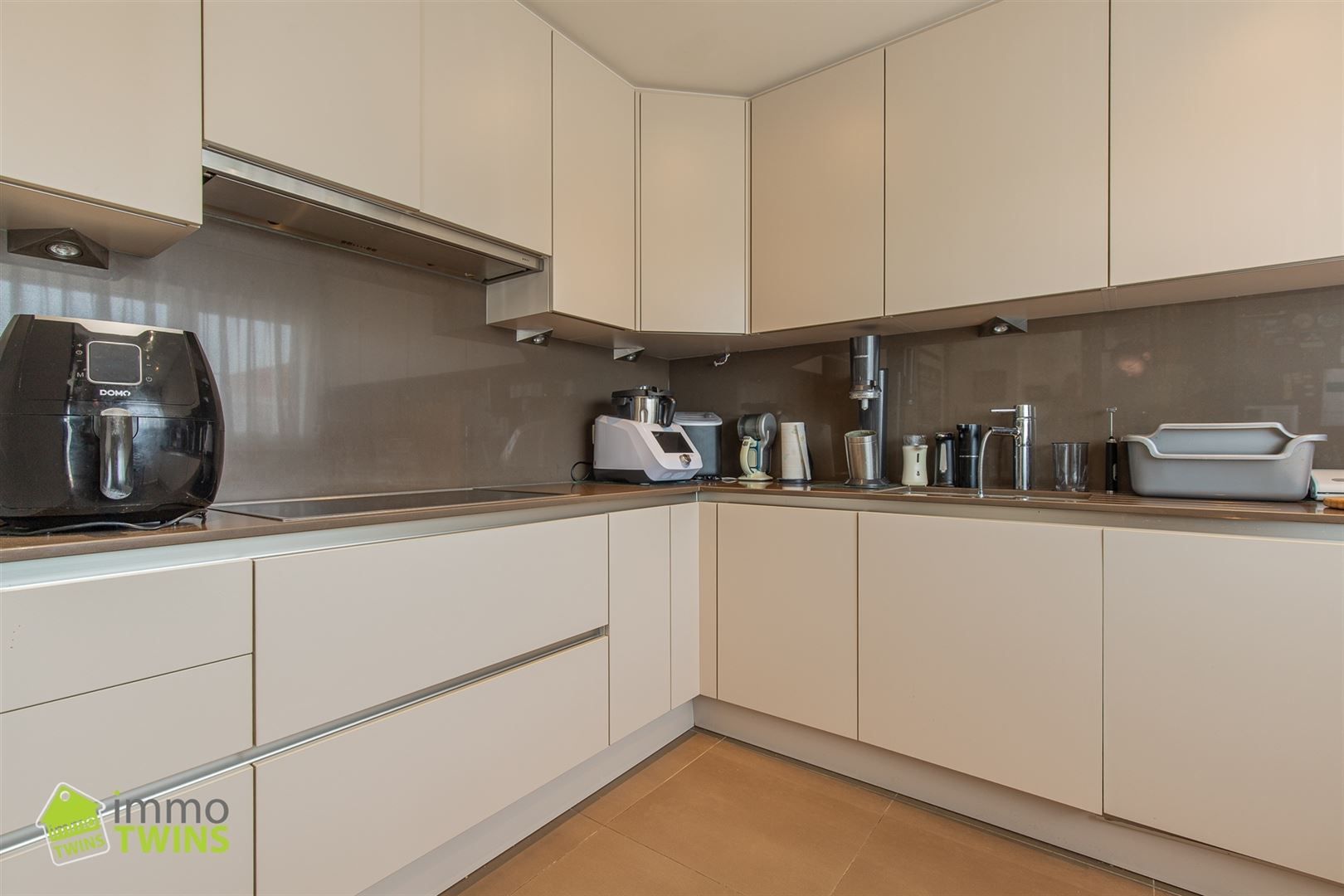 Instapklaar appartement met 3 slaapkamers, 2 terrassen te Baasrode foto 4