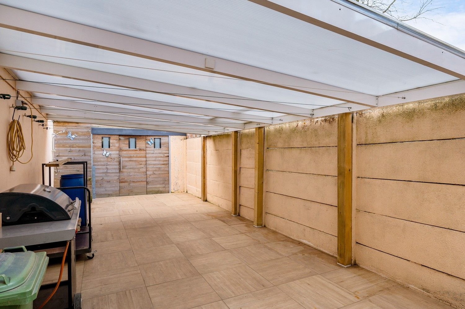 OP TE FRISSEN WONING MET MAGAZIJN VLAK BIJ CENTRUM MECHELEN foto 21