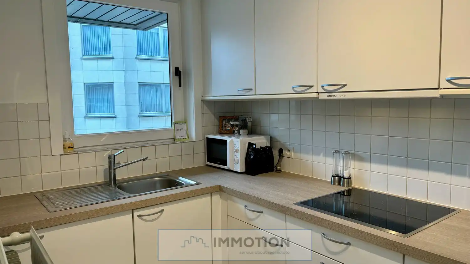 Comfortabel appartement met 2 slaapkamers en staanplaats in centrum Kortrijk foto 5