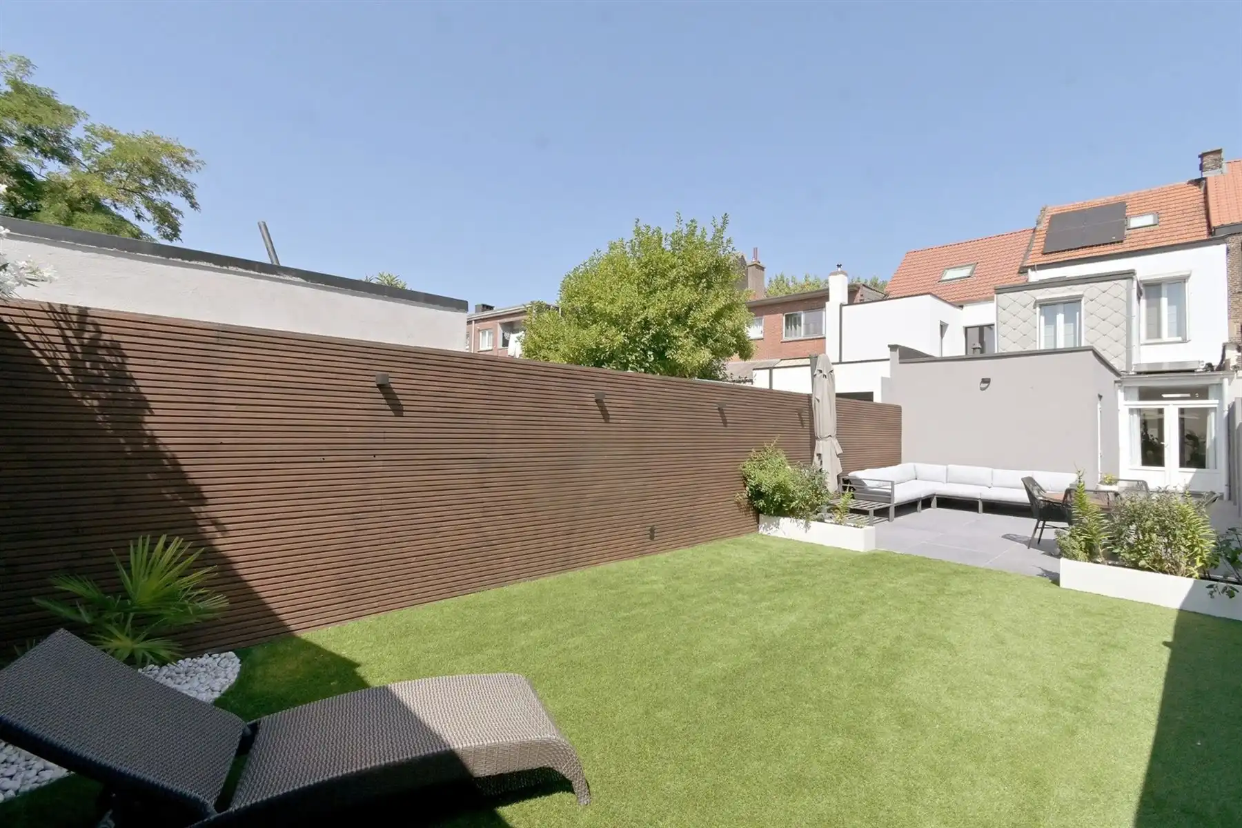 Gerenoveerde woning met 4 slpk's en gezellige zuid-tuin! foto 25