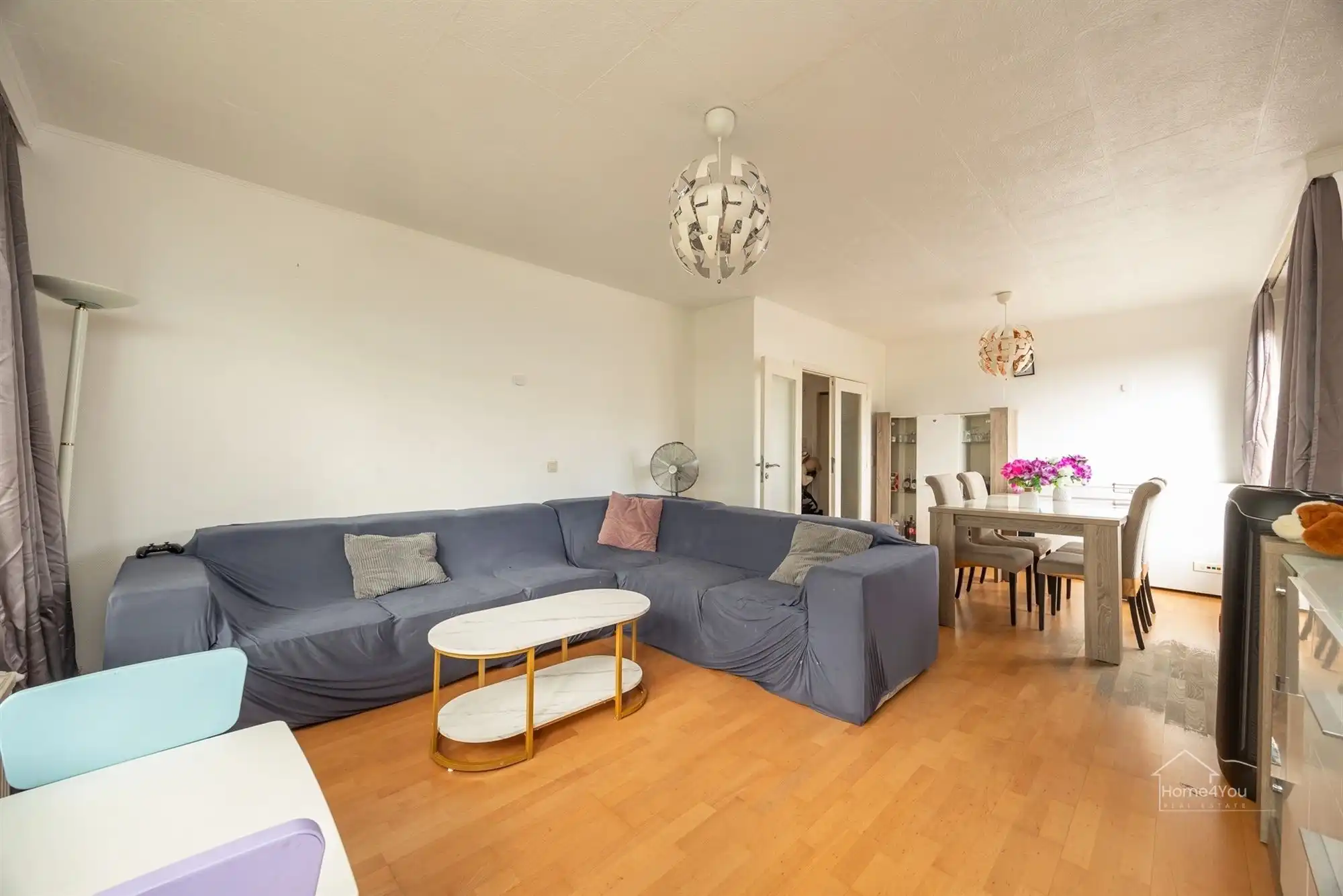 Lichtrijk hoekappartement met 3 slpk en terras in Borgerhout! foto 2
