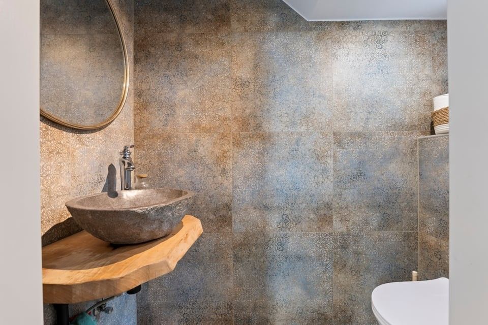 RUIME, GERENOVEERDE OPEN BEBOUWING MET 6 SLKS EN KNAPPE TUIN IN ALKEN foto 40