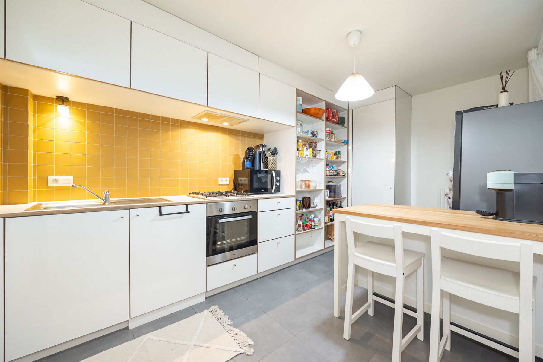 Mooi appartement in prachtig gebouw in het oude stadscentrum foto 4