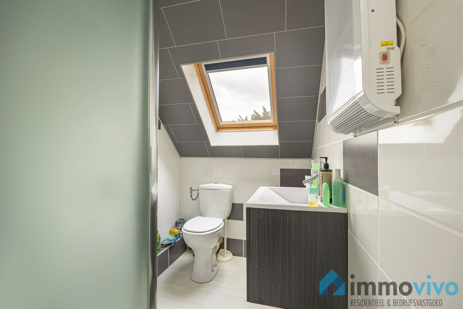 Ruime statige praktijkwoning met 5 slaapkamers in hart van Edegem foto 30