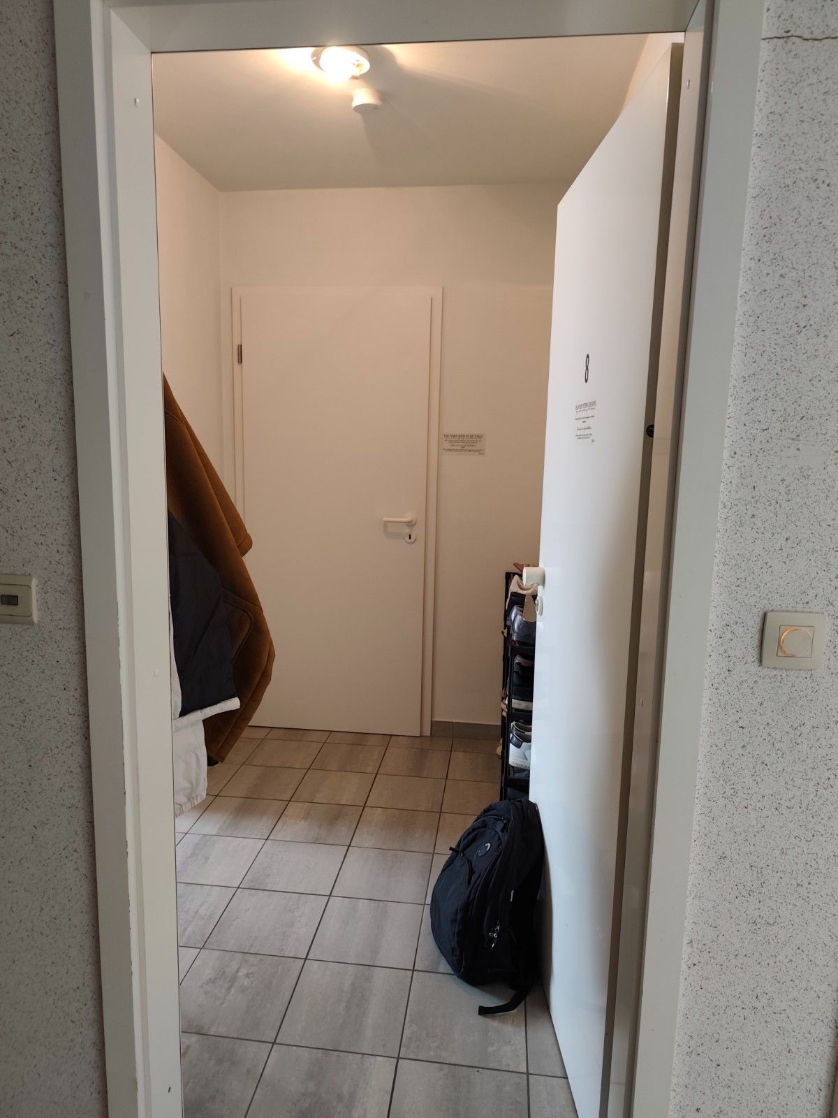 Lichtrijk 1-slaapkamerappartement in het centrum van Petegem foto 3