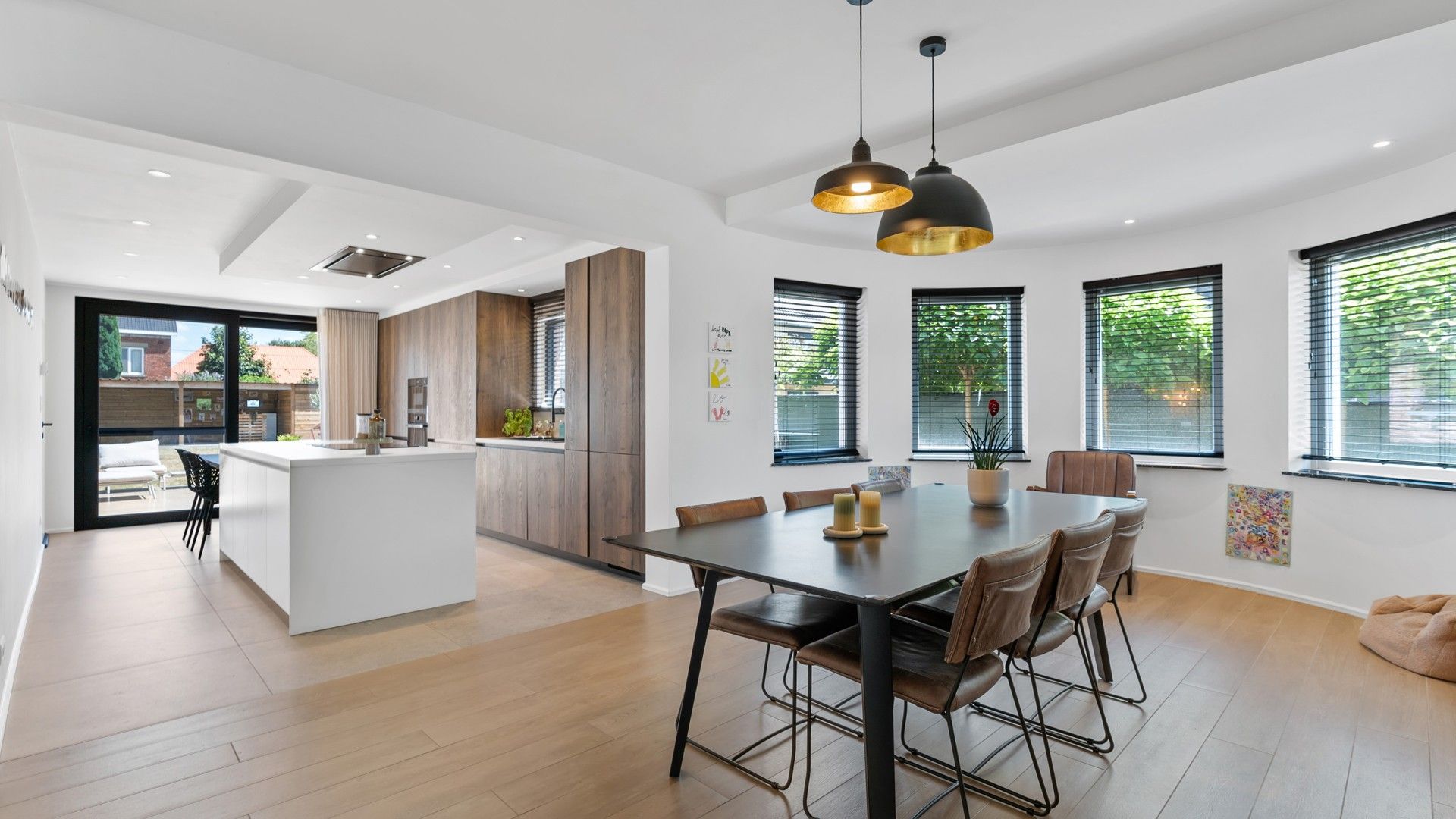 Gerenoveerde karakterwoning nabij het centrum van Houthalen foto 5